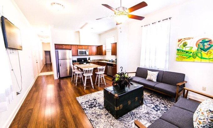 Treme House | Dumaine Cozy Home - 3 bed close to QTR