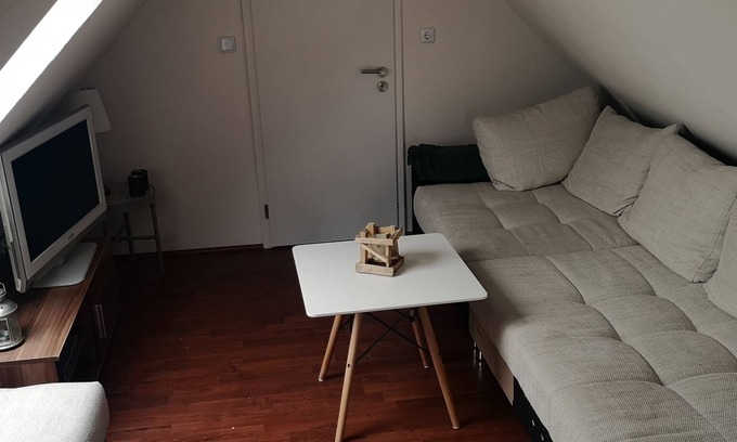 Ahnatal-Weimar Apartment | Duplex apartment on the bathing lake near Kassel