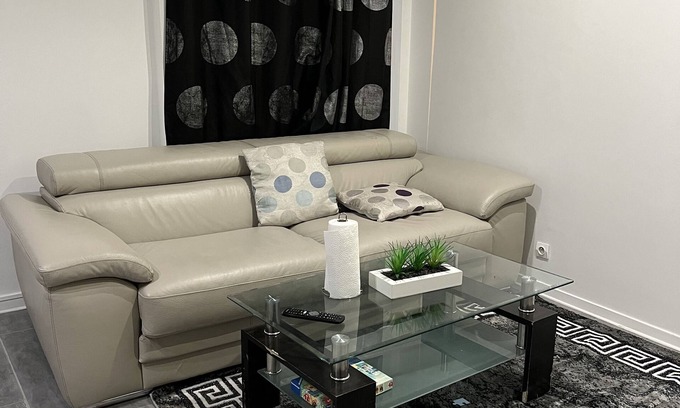 Elancourt Apartment | Duplex apartment in Elancourt, Olympic site, close to all amenities