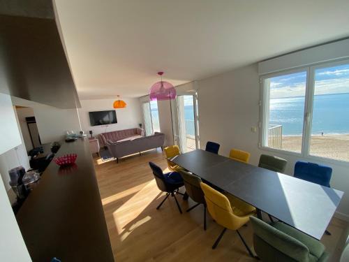 Pornichet Apartment | Duplex face mer tout confort sur la plage/tennis