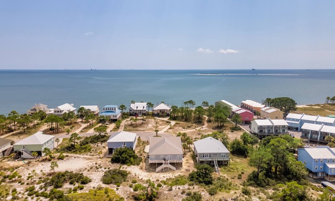 Audubon Place House | Duplex in a private gated beachfront community! - Sunrise East