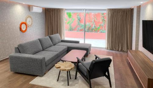 Camp El Ghoul Apartment | Duplex with Terrace in City Center