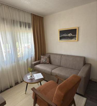 Zabljak Apartment | Durmitor Peaks and Pines