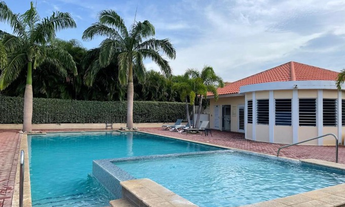 Willemstad Apartment | Dushi Townhouse Curaçao