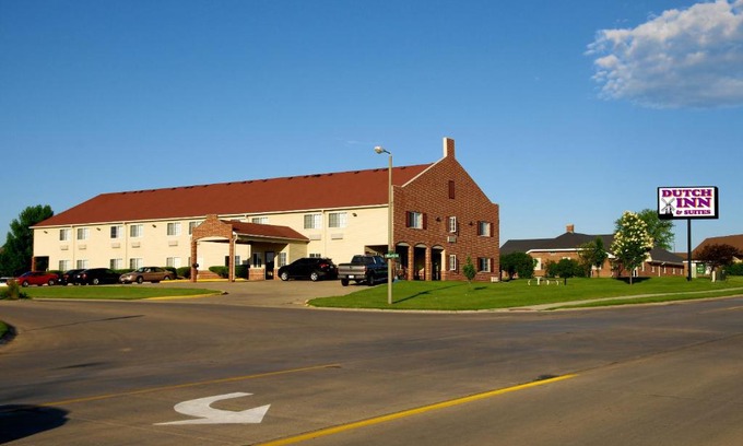 Orange City Hotel | DUTCH INN AND SUITES