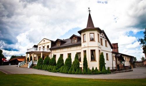 Bartoszyce Resort | Dworek Dębówko