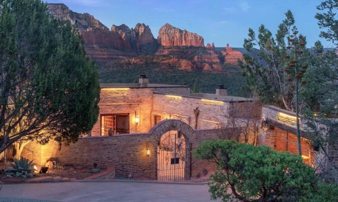West Sedona House | Eagle Dancer, Upper Casita. A Luxury Retreat w/Spa
