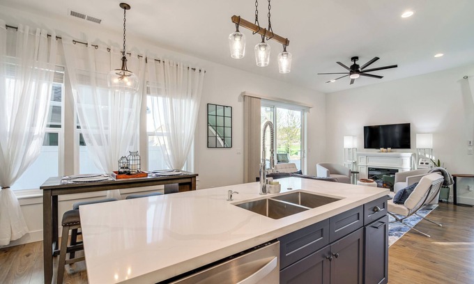 Eagle Point Apartment | Eagle Point Golf Retreat: Pool Access + Patio!