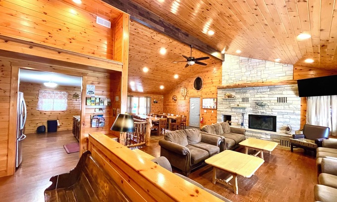 St Germain Resort | Eagle's Nest Retreat with 14bedrooms and 5.5baths in beautiful Saint Germain WI