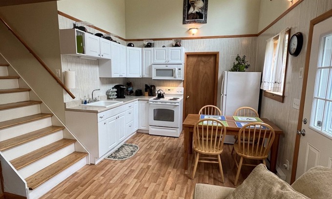 Maryland House | Eagle View - Goodyear Lake access, great fishing, fire pit, large yard