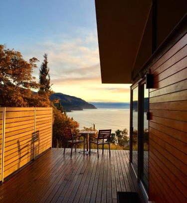 Eaglehawk Neck Apartment | Eaglehawk Pavilions