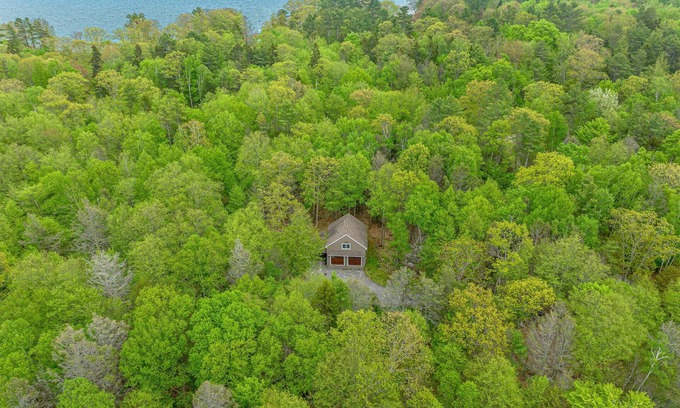 Yarmouth House | Eagles Nest Preserve Cottage