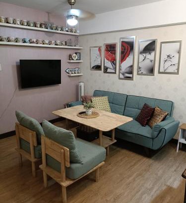 Pasig Apartment | East Raya Gardens Near BGC LIBIS 2Bedroom with Veranda Netflix Internet Pool