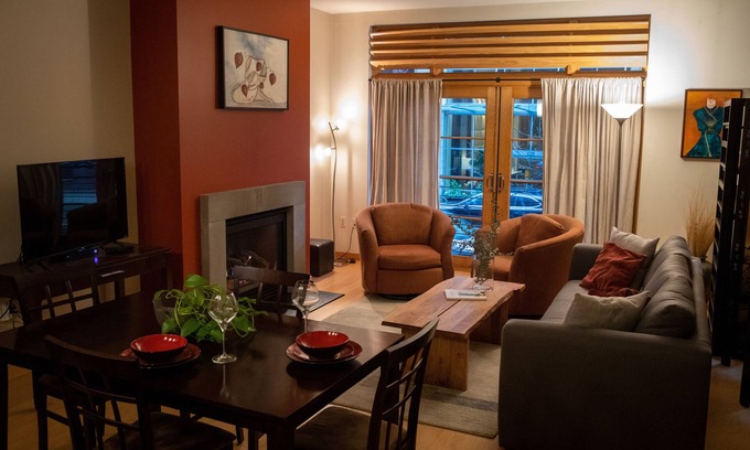 Pearl District Condo | Easy Living in the Heart of Pearl