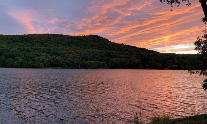 Presque Isle House | Echo Lake Paradise-Enjoy the views in any season!
