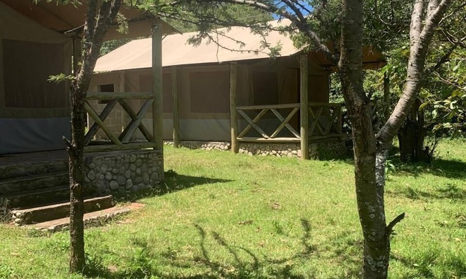 Central Province Cabin | Eco mara forest camp