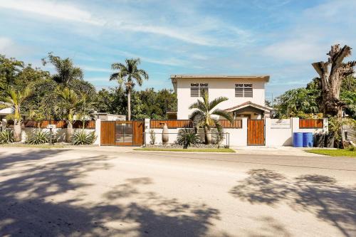 Monte Grande Resort | EcoMar Rentals