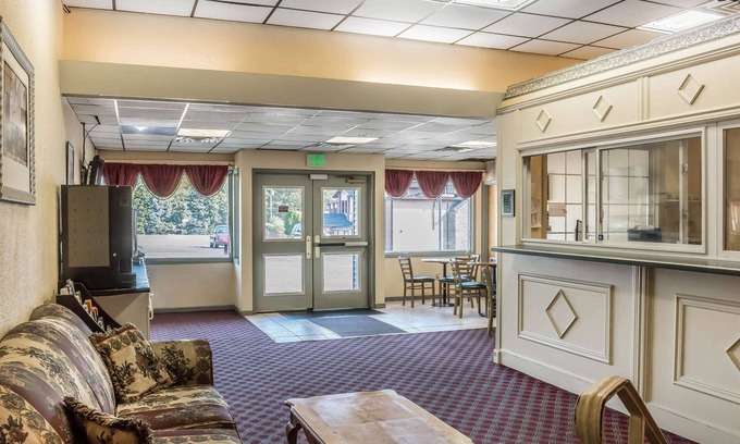 Reading Hotel | Econo Lodge Airport