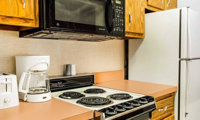 Mifflintown Hotel | Econo Lodge Mifflintown