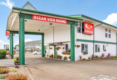 Newport Cabin | Econo Lodge Newport