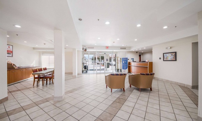 Laredo Hotel | Econo Lodge