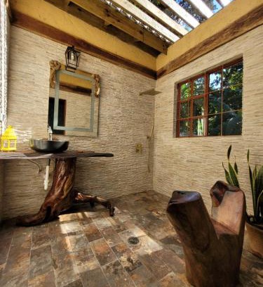 St. Ann's Bay Cabin | Ecoscape Jamaica - Lavish 1-br cottage by the river