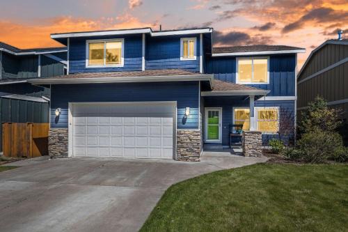 Old Farm District House | Edro Place