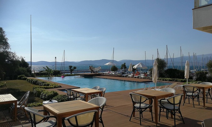 Gulluk Hotel | Egesu Marina Guest House
