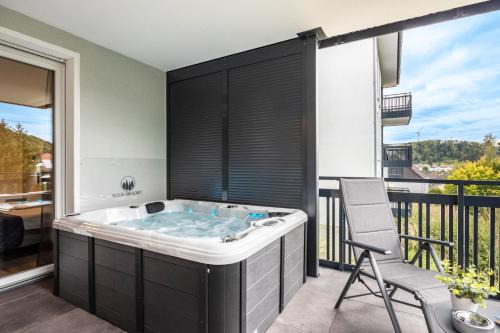 Altenbeken Apartment | Egge Resort 7g mit Whirpool u Sauna