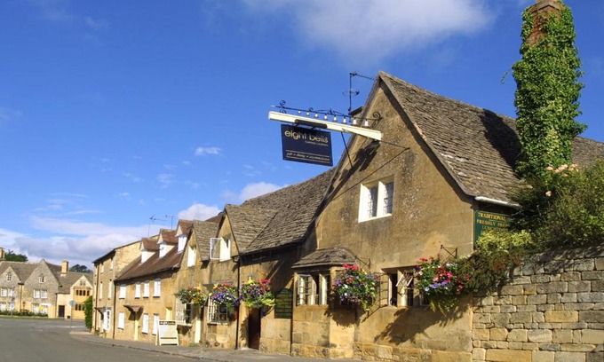 Chipping Campden Hotel | Eight Bells Inn