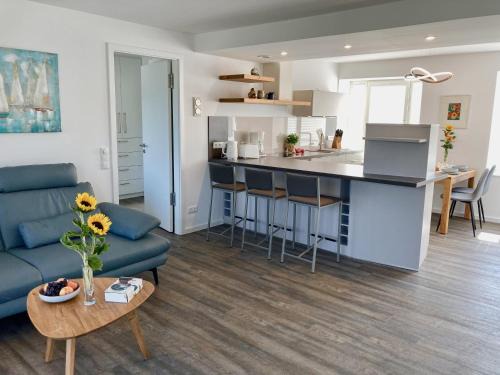 Prora Apartment | Ein Katzensprung zum Meer - 3 Zi, 2 Bäder, Balkon