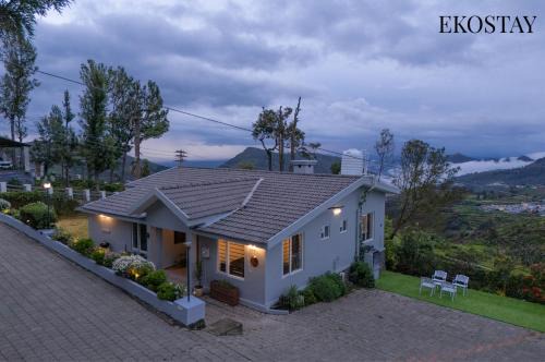 Ooty Villa | EKOSTAY - Skyfall Dew Drops