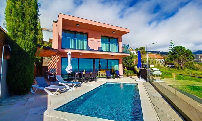 Prazeres House | Elísio do Mar by LovelyStay