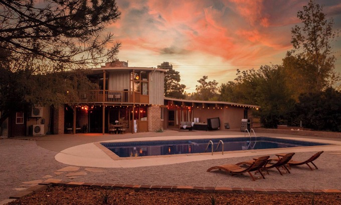 Pojoaque House | El Caracol Court 15 mins North Of Santa Fe!