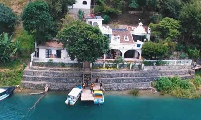 Pasajcap House | El Castillo en el Lago Atitlán