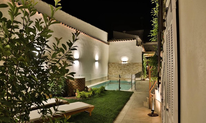 Consuegra House | El Patio de los Jazmines "Boutique-House"