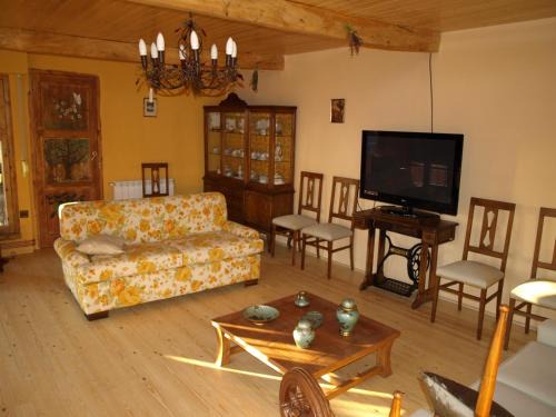 Valverde de la Virgen House | El Peralón de León