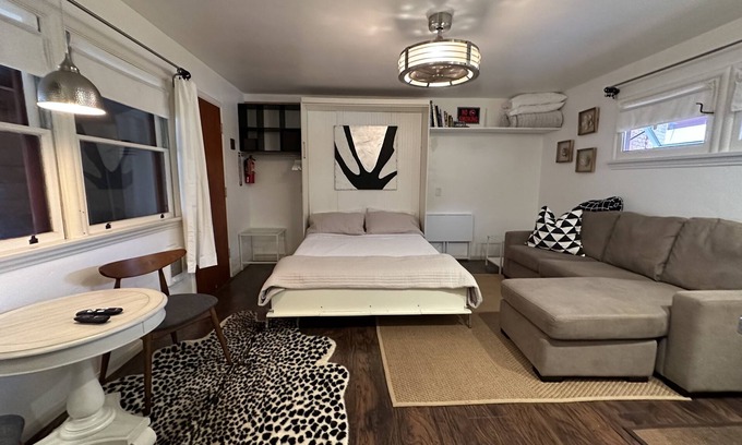 San Clemente Apartment | El Rincón Studio