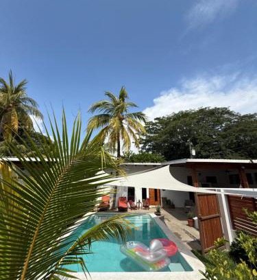 La Libertad House | El Tunco Villa Oya 2 Relax, Surf, yoga, family time in SurfCity