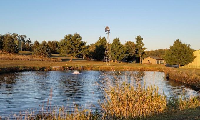 Eldora House | Eldora getaway! Charming 3-bedroom house on an acreage with WiFi, AC/heating.