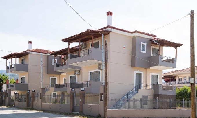 Aigialeia Villa | Electra Maisonette with Garden near Sea