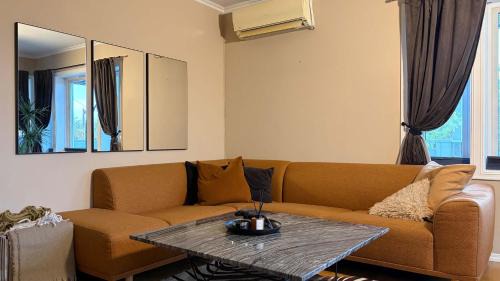 Tromso Apartment | Elegant Apartment with Northern Lights View central Tromsø