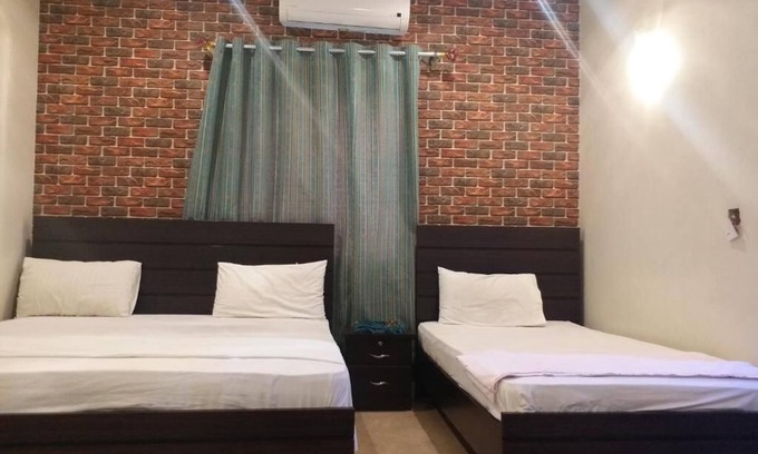 Gulshan-E-Jamal House | Elegant Guest House Karachi