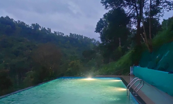 Mananthavady Hotel | Elements Resort