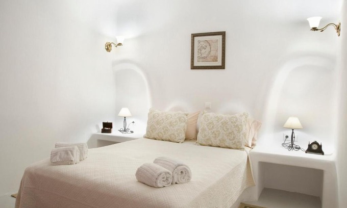 Klouvas Apartment | Eleni's Village Suites