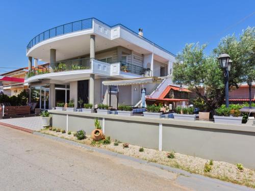 Olynthos Apartment | Eleon Studios by Booking Kottas