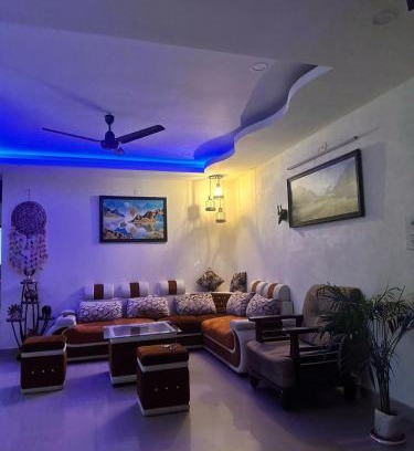 Sualkuchi Bed & Breakfast | Elite 7