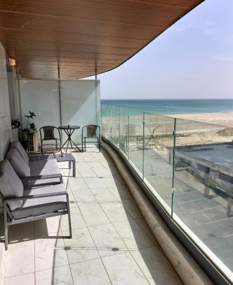 Constanta Apartment | Elite Beachfront Apartament by Casa del Mar