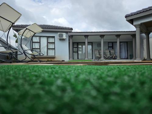 Moses Kotane Bed & Breakfast | Elitha Boutique Bed and Breakfast