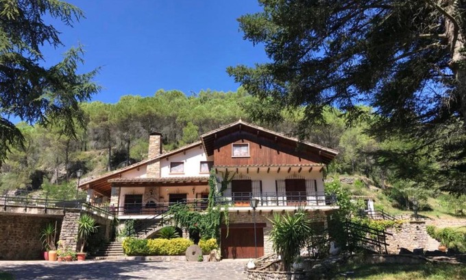 Sant Llorenc de la Muga Bed & Breakfast | Els Avets de la Muga